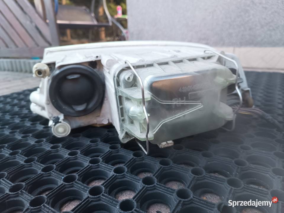 Skoda Octavia 2 II reflektory lampy przód Częstochowa