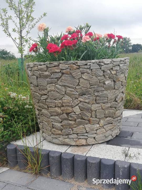25 Duża donica z kamienia naturalnego kamień Długołęka-Świerkla