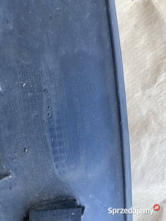 Listwa błotnika lewy przód Hyundai Santa Fe IV Jasienica