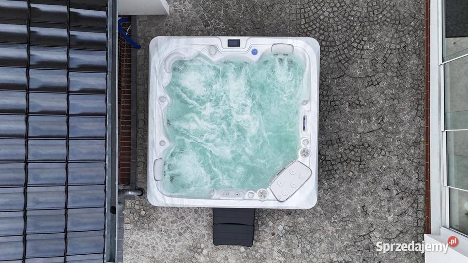 Jacuzi ogrodowe Classic 63 dysz dostępne ręki Warszawa