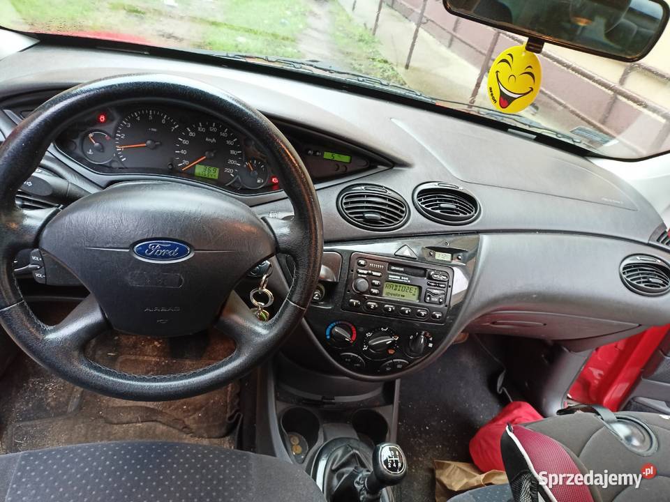 Ford Focus Kombi 2003 czerwony