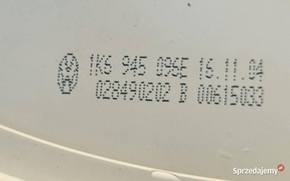 VW GOLF V LAMPA TYLNA 1K6945096E PRAWA osobowe Radom