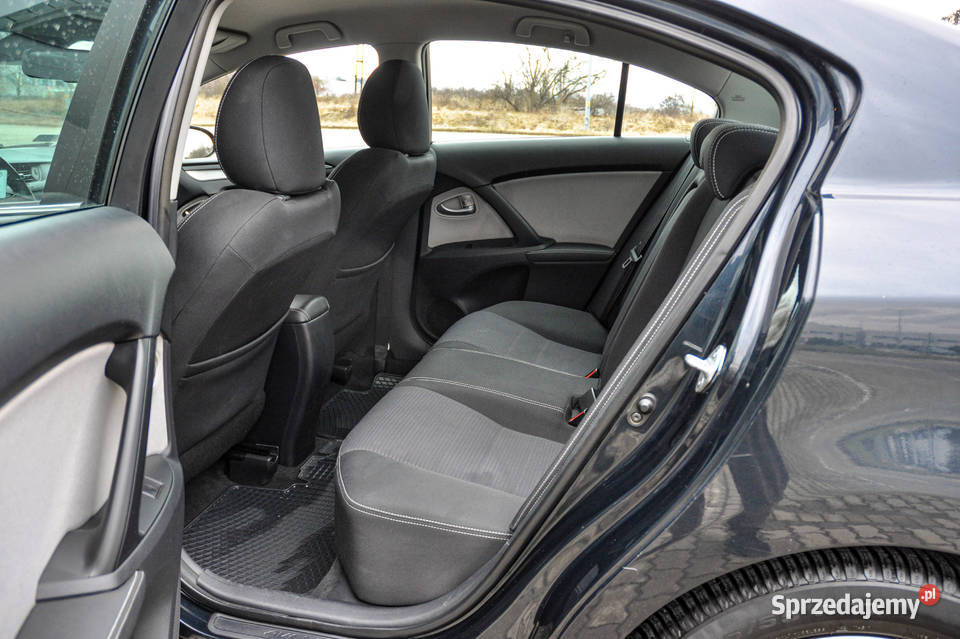 Toyota Avensis 20d Lift 2016 r sprzedam