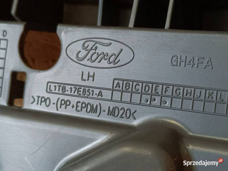 FORD PUMA II MK2 19 ŚLIZG MOCOWANIE ZDERZAKA Pleszew