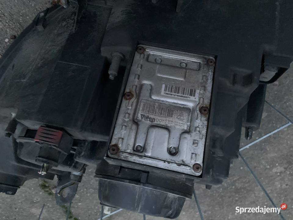 Reflektor Lampa przód lewa prawa xenon peugeot