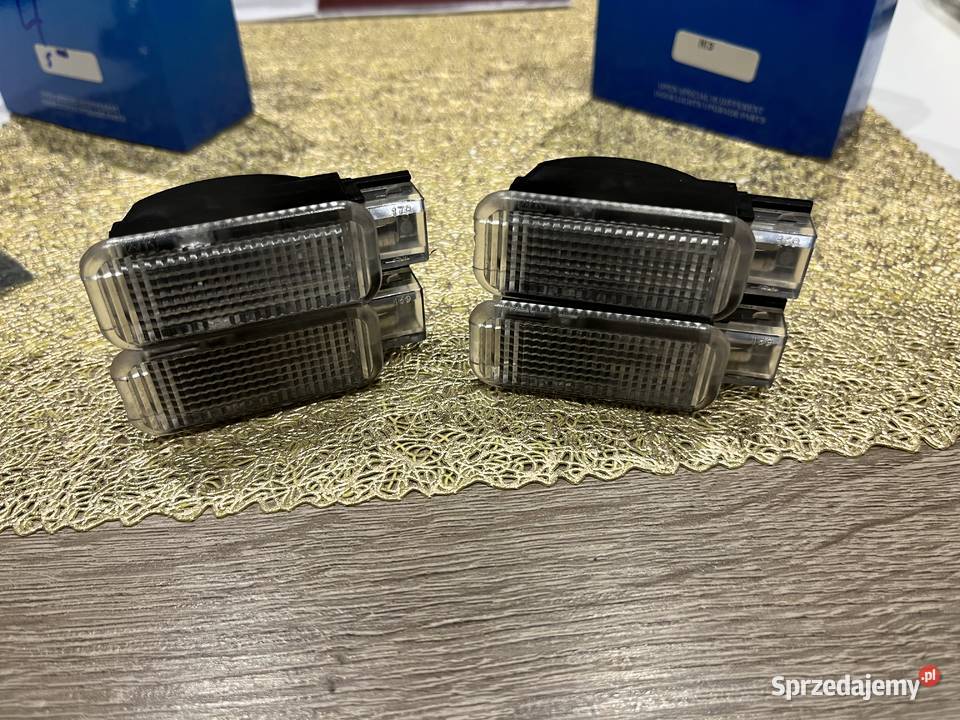 Lampki powitalne drzwi boczka do Audi A4 B8 osobowe Pozostałe Siemianowice Śląskie sprzedam