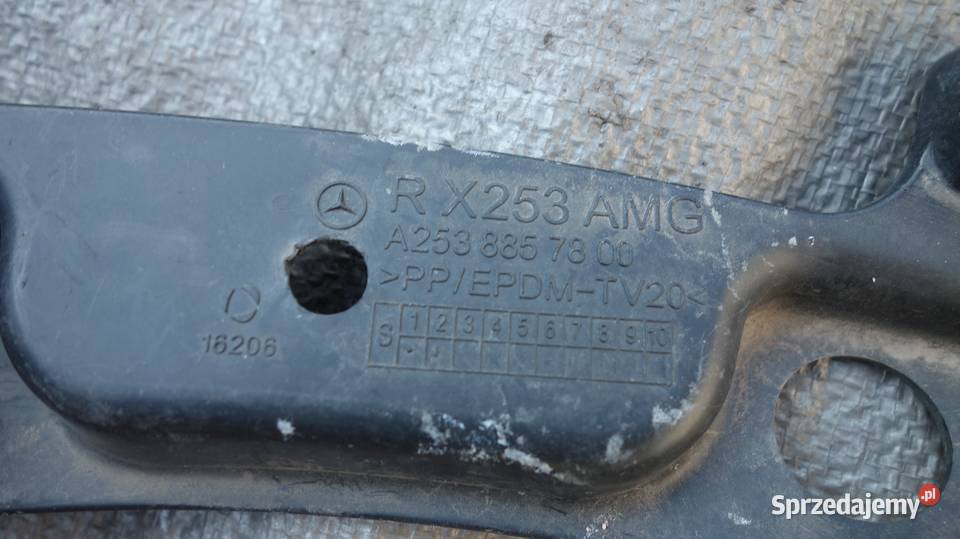MERCEDES X253 W253 AMG PRAWY ŚLIZG ZDERZAKA osobowe Karoseria śląskie Ruda Śląska