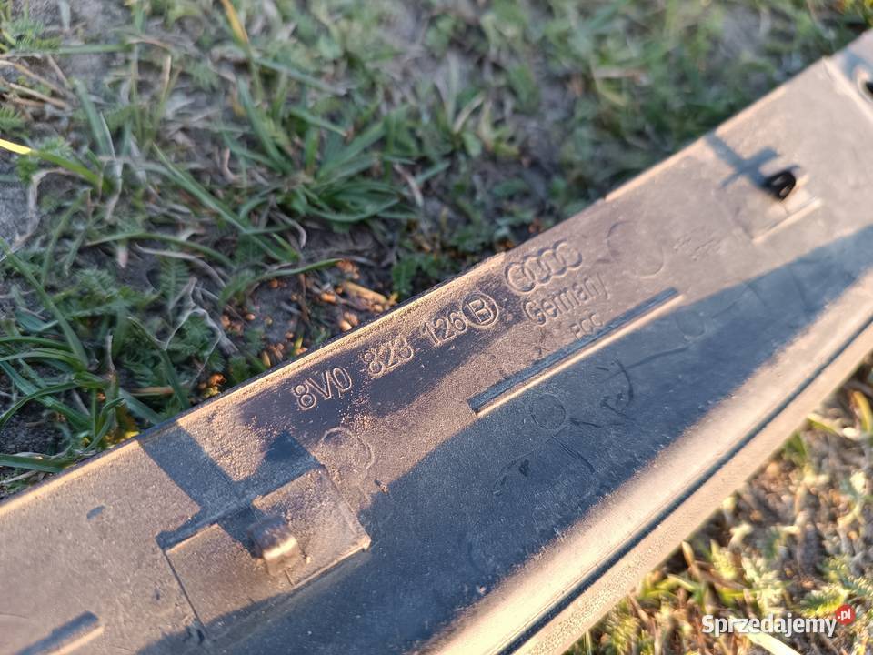 Uszczelka maski Audi A3 8V 8V0823126 Uszczelki Turek