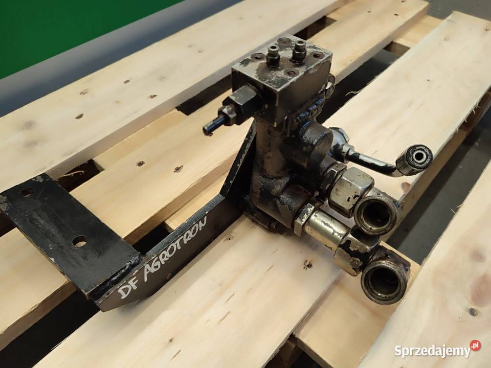 Zawór hydrauliczny 20255210 Deutz Fahr Agrotron Pozostałe Wilkowo sprzedam