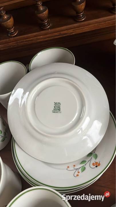 Serwis na 12 osób Porcelana Włocławek w sprzedam