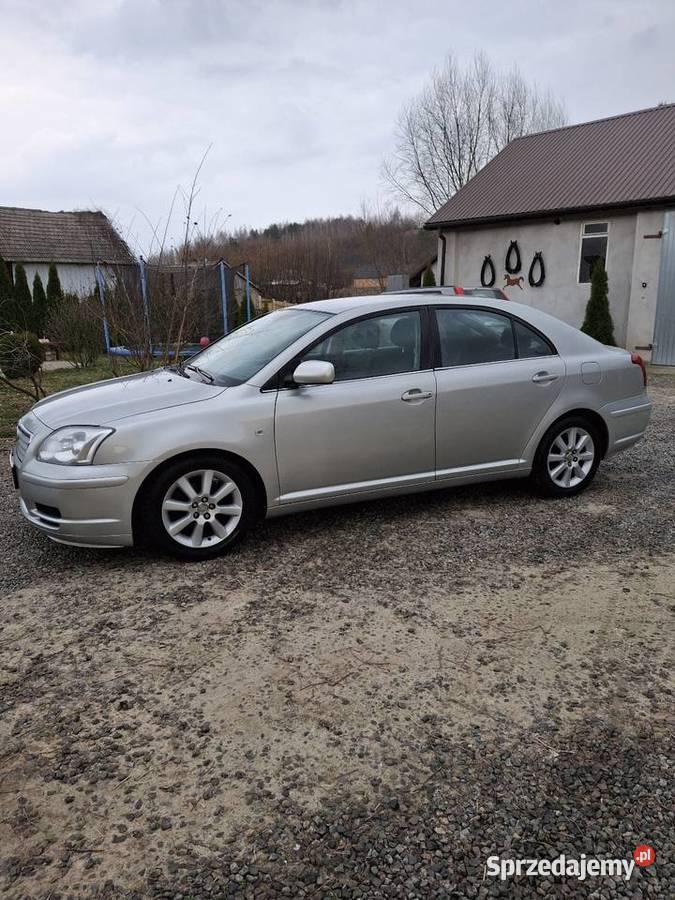 Sprzedam TOYOTA Avensis szary świętokrzyskie Sandomierz sprzedam