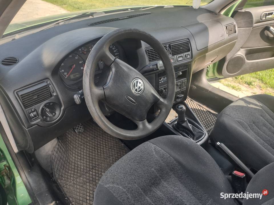 Sprzedam VW golf 4 nieuszkodzony Golf Sztum