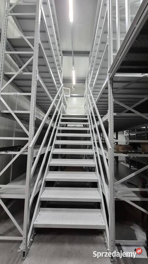 Antresola podest pomost kładka półpiętro Warszawa