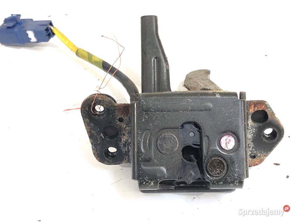 ZAMEK KLAPY TYŁ TOYOTA YARIS II Hatchback 0514