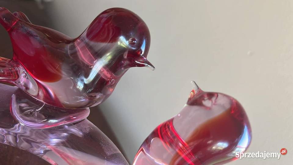 Szklana figurka 2 Ptaszki na gałęzi Z czerwono