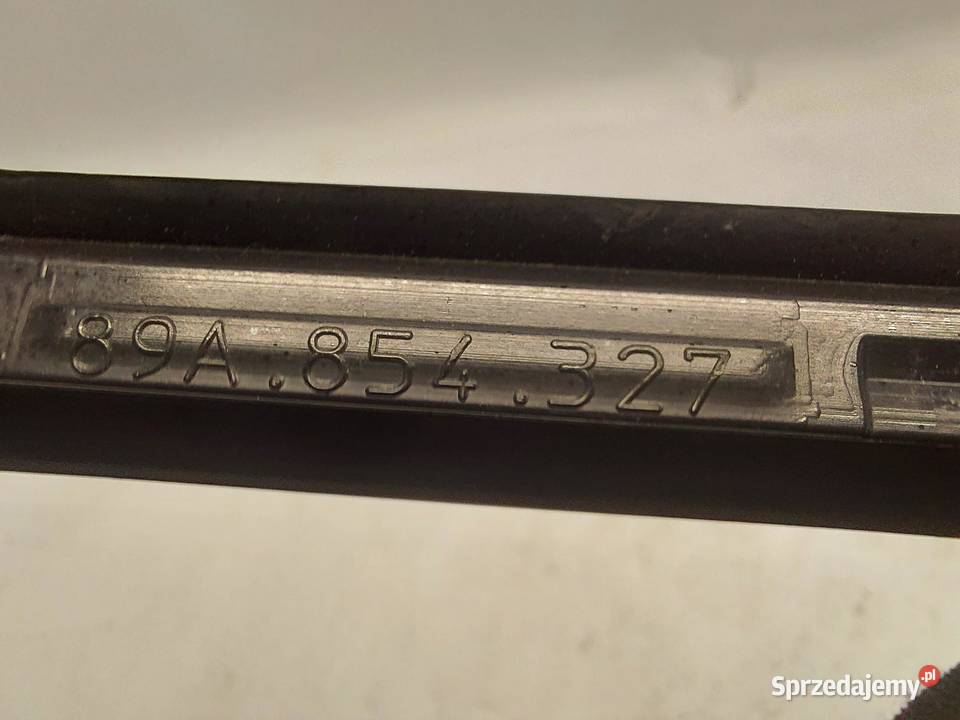 Audi Q4 ETRON 89A 89E LISTWA SZYBY CZOŁOWEJ LEWY