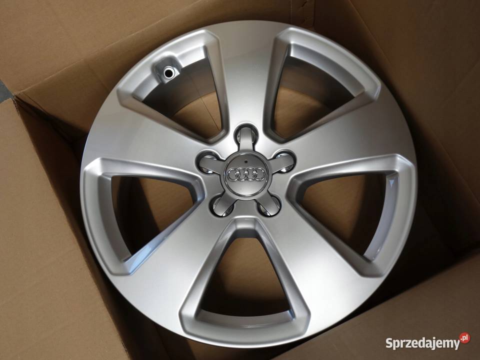 Dekielek AUDI 8R0601165 A3 A4 Q3 Q5 Poznań sprzedam