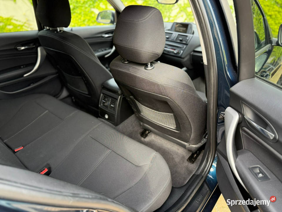 BMW 118 118i Sport Line F20F21 2011 BMW