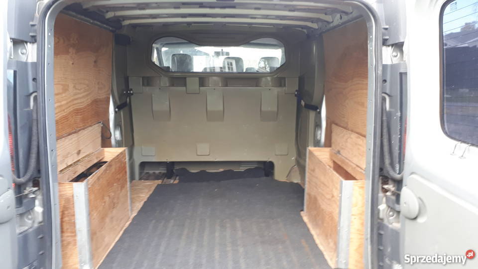 Nissan Primastar 2003rdrzwi przesuwne z obu 82KM świętokrzyskie Starachowice sprzedam