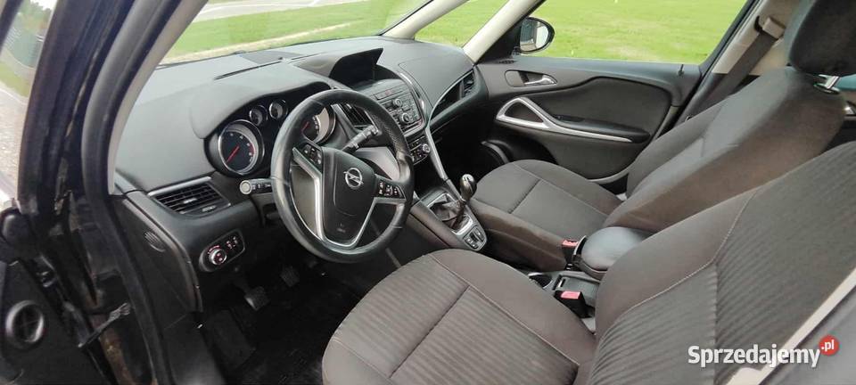 Opel Zafira tourer 2014 manualna Chełm sprzedam