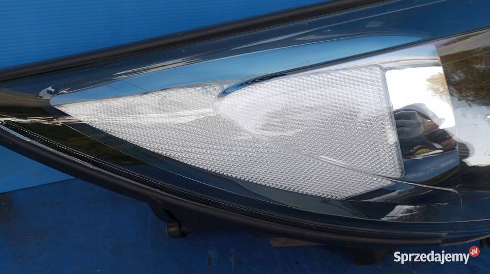 LAMPA PRAWY PRZÓD EU XENON LED KIA SPORTAGE III Nowy Tomyśl
