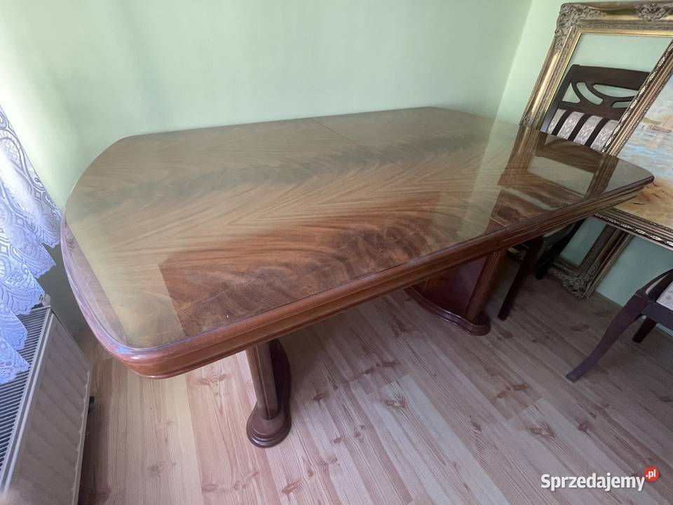 Drewniany stół obiadowy solidny