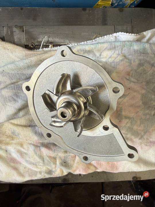 Pompa wody toyota 161107815671 Stalowa Wola