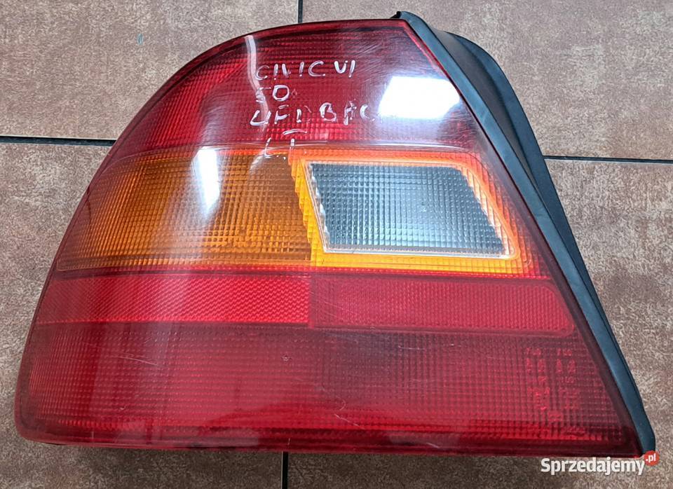 Lampa tył Civic VI Liftback 5D