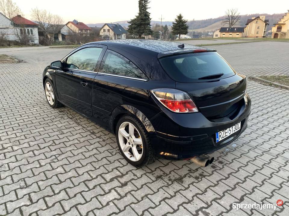 Opel Astra GTC 20 Turbo Benzyna