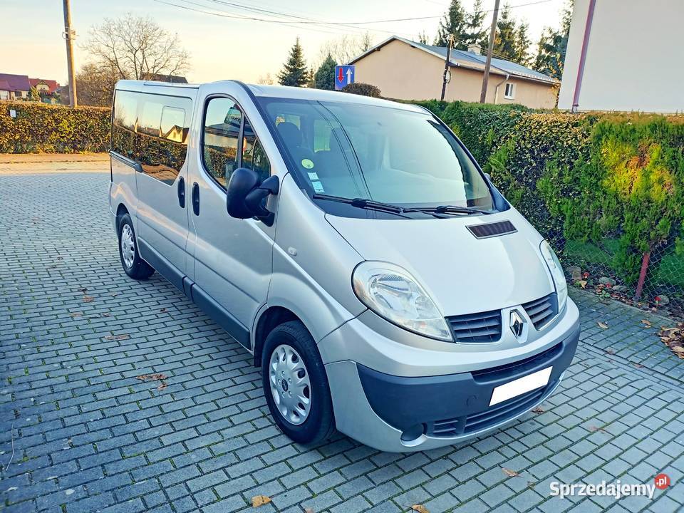 Renault Trafic 2013r 20 DCI 9 osobowy Super Stan diesel Biała Nyska