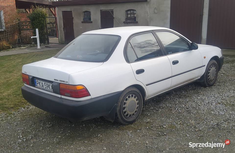TOYOTA COROLLA E10 SEDAN 14XLI 88 1992 r Corolla Kalisz