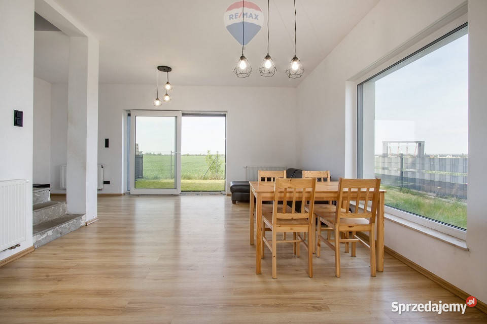 sprzedaży domu bliźniaka 78m2 Gołuski