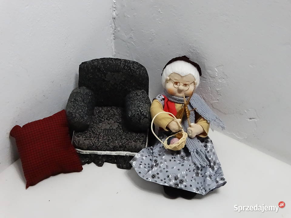 Stara Kolekcjonerska Lalka Babcia Na Fotelu Biłgoraj sprzedam