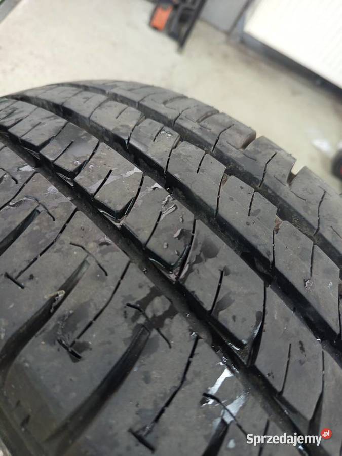 Michelin agilis 215 60 r17 stan 215 Rzeszów