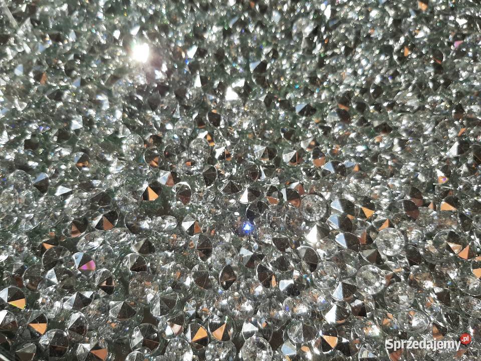 Lustrzana komoda z kryształkami Milion Diamonds