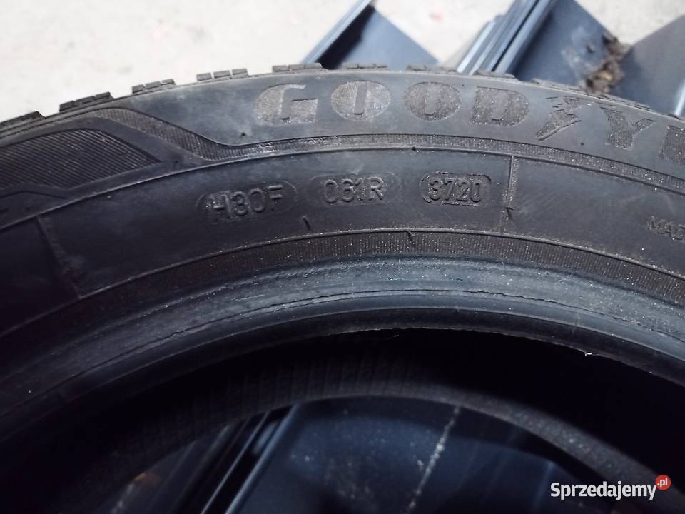 Opony zimowe Good Year Ultra Grip 205 55 16 2 Siedlce
