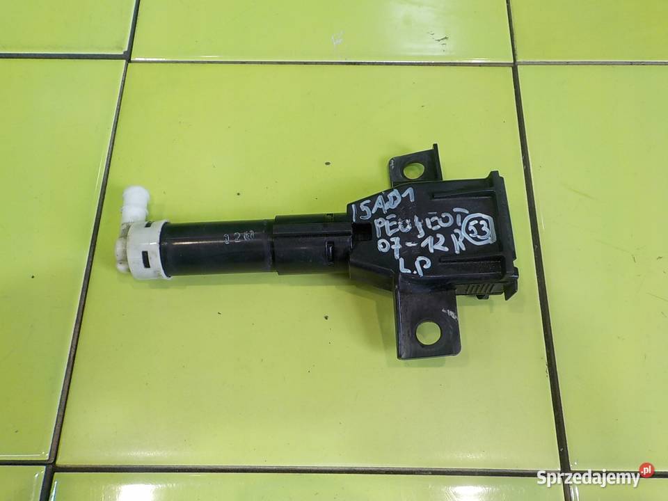 VW PASSAT B8 20 TDI 15r SEDAN spryskiwacz lampy osobowe Suków