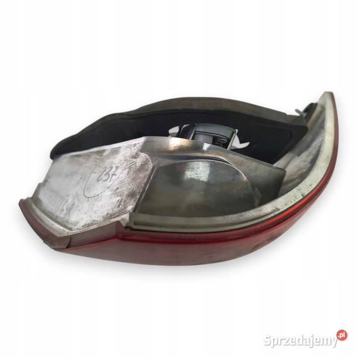 LAMPA PRAWA Mercedes W203 tylna tylnia prawy tył osobowe Lampy tylne Chełm