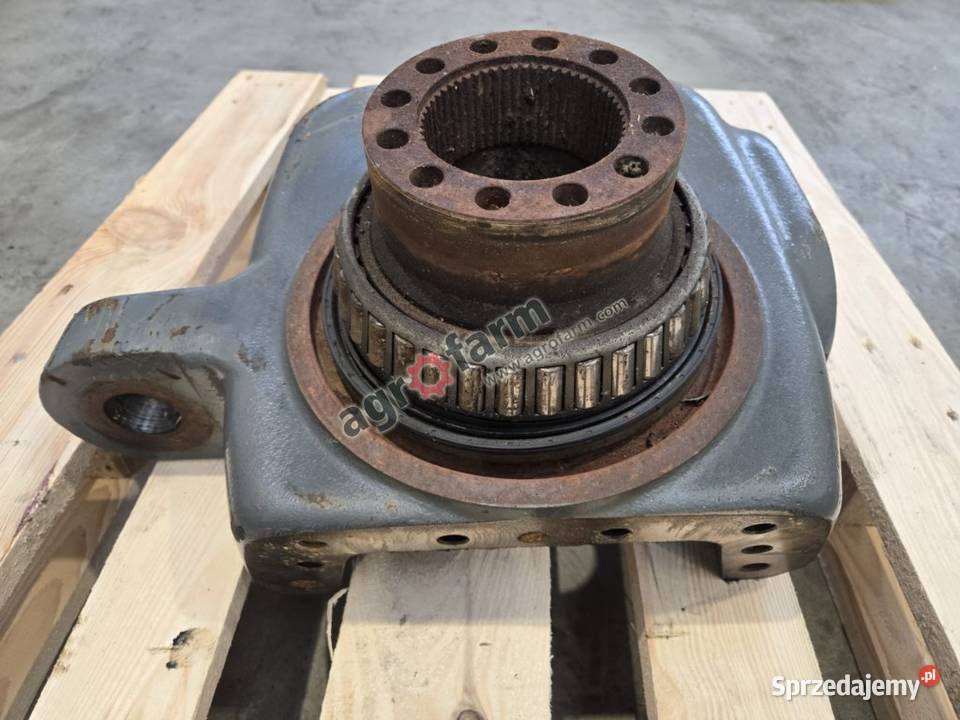 Zwrotnica prawa Fendt 936 939 922 930 927 Byków