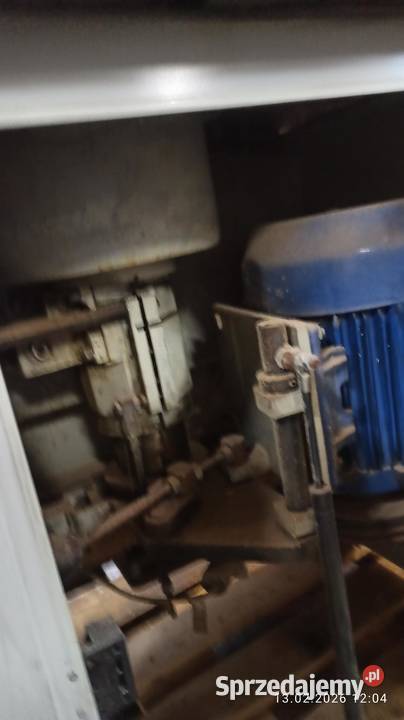 FREZARKA Z BOCZNYM STOLIKIEM JAROMA DF1