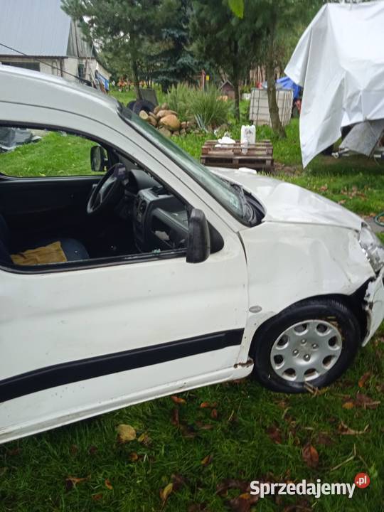 Peugrot Partner 2009 uszkodzona karoseria reszta Wólka Kańska-Kolonia