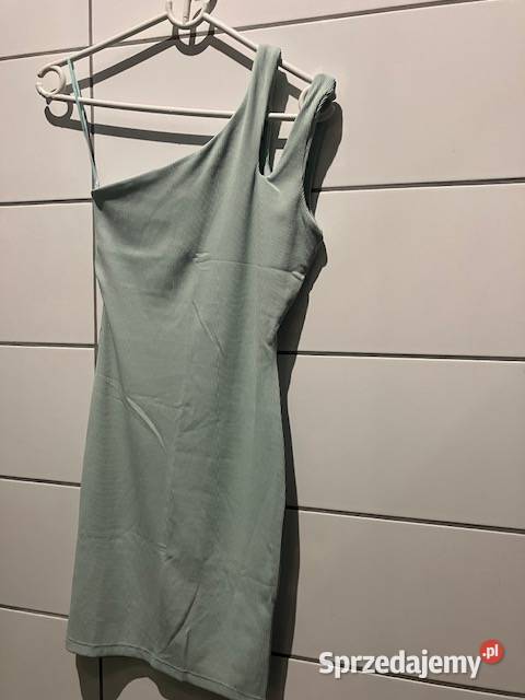 Dopasowana sukienka na jedno ramię Tally Weijl Toruń