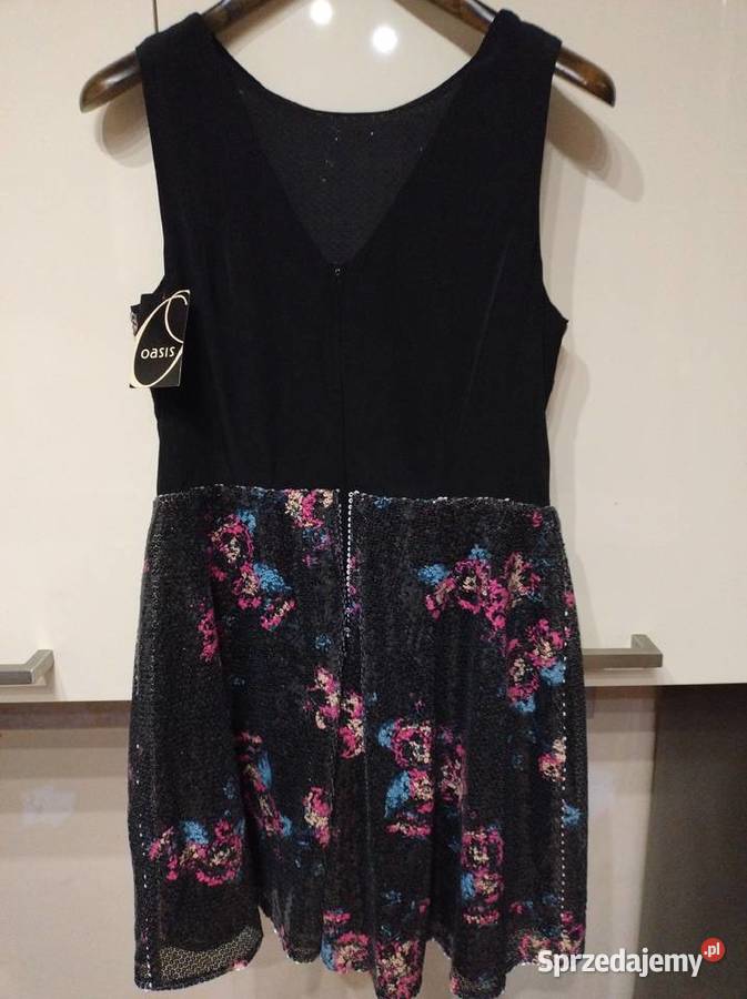 Sukienka imprezowo koktajlowa w całośći z Lublin