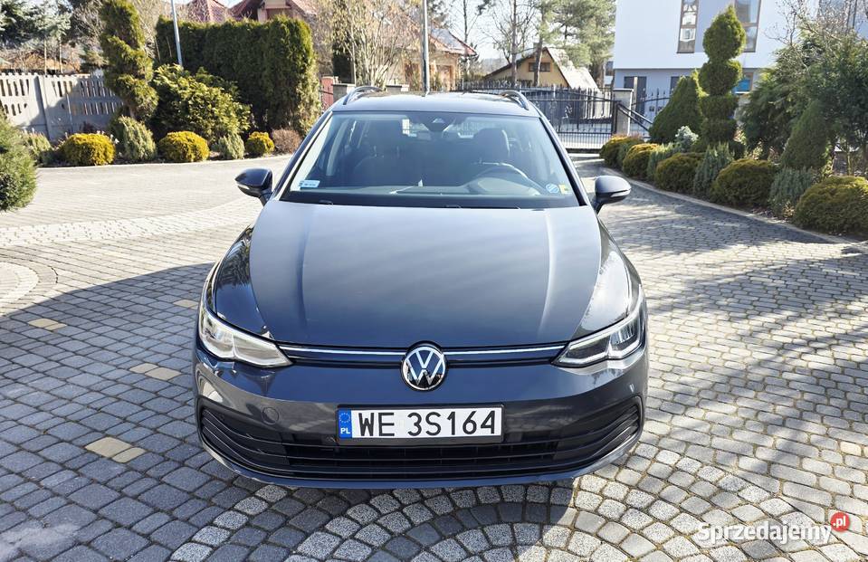 Volkswagen Golf 20 TDI Life 115 1 Własciciel ASO światła LED