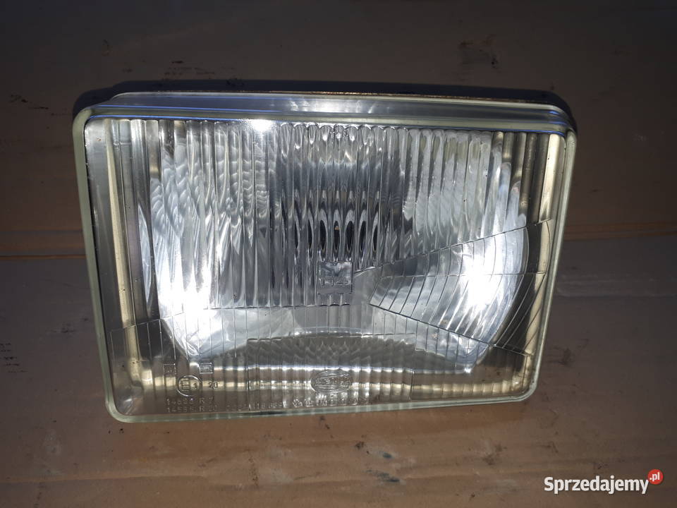 Reflektor VW Scirocco 7881 531941105E lampy przednie Miedźna