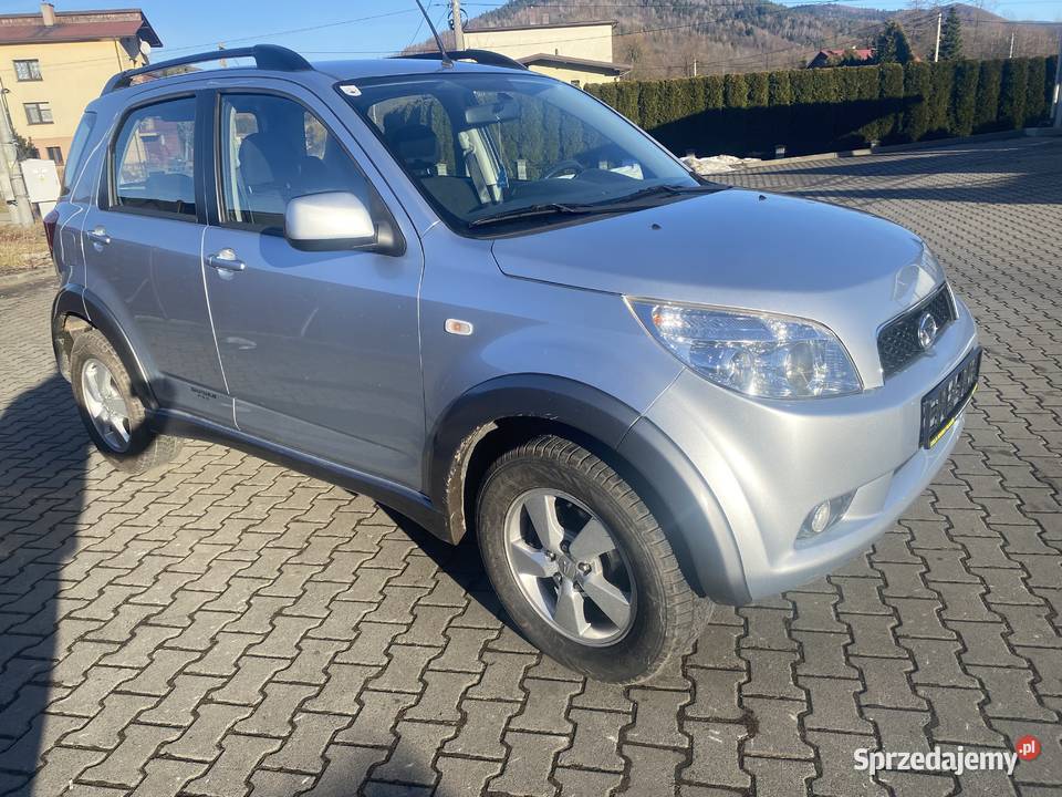 DAIHATSU TERIOS II TOP S 15b 4x4 88 Klima Hak