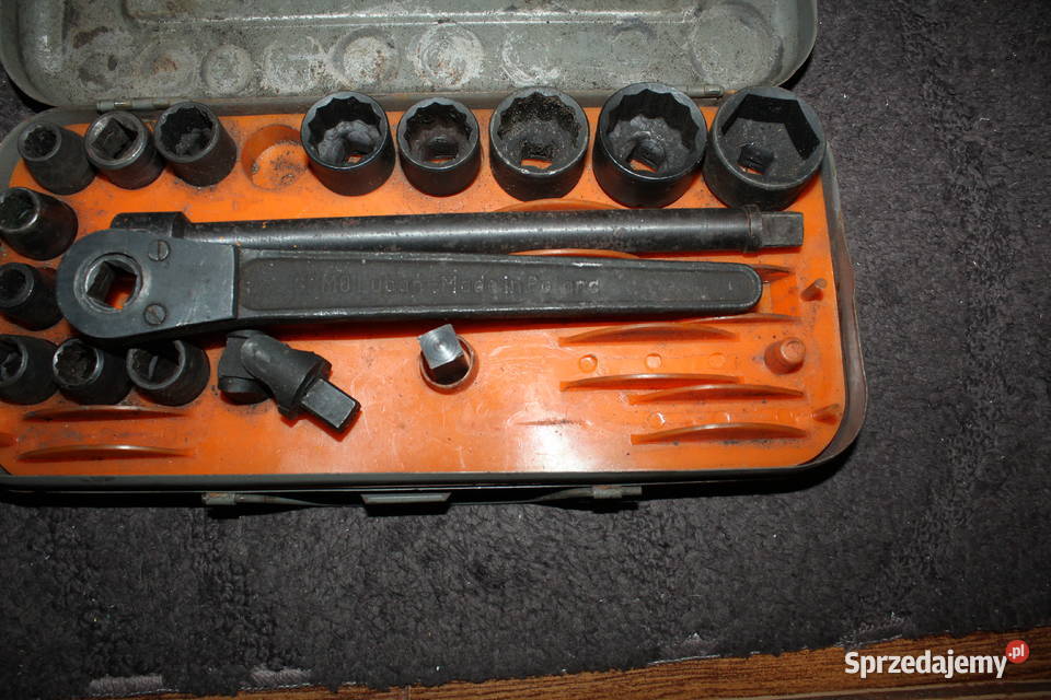 Zestaw kluczy nasadowych SMPO Lubań Made in śląskie Chorzów
