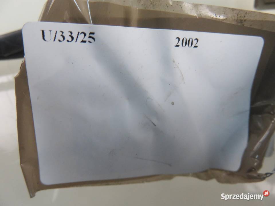 ZAMEK KLAPY TOYOTA AVENSIS VERSO M2