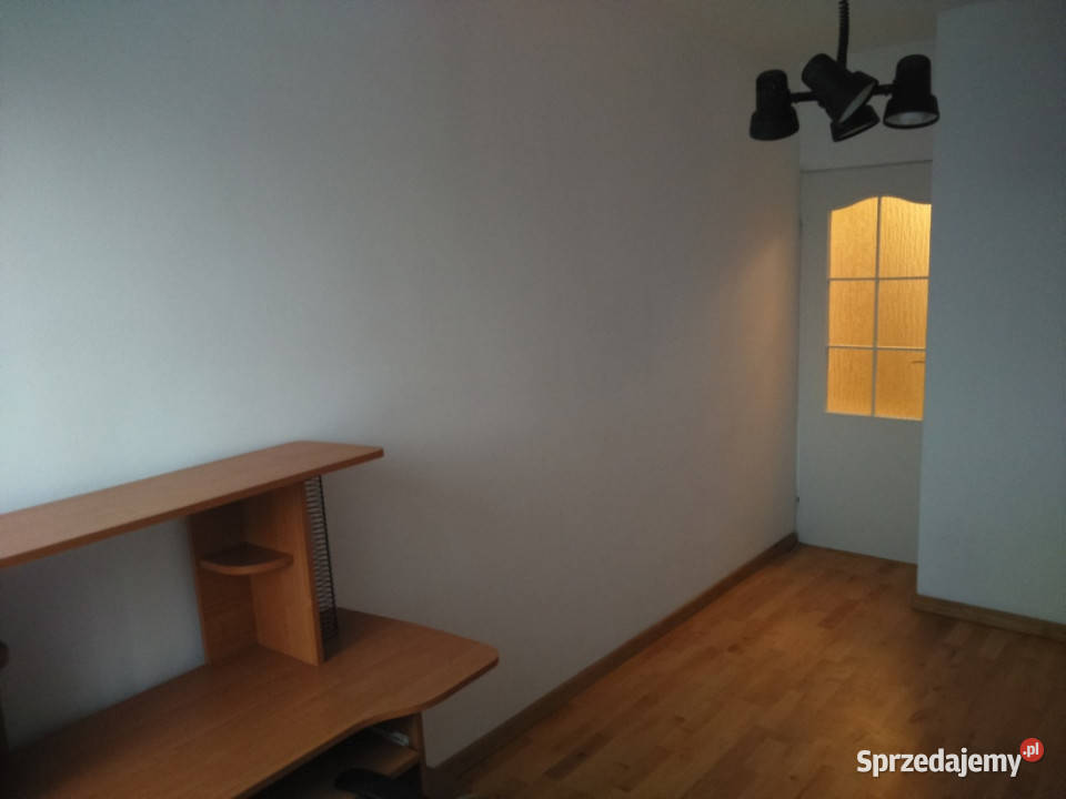 Wynajmę 3y pokojowe mieszkanie w centrum Pruszków