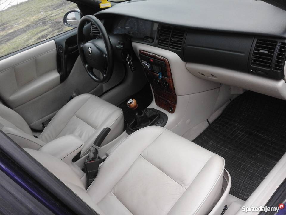 Vectra B ZAMIENIE NA QUADA full BIAŁA SKÓRA Tomaszów Lubelski